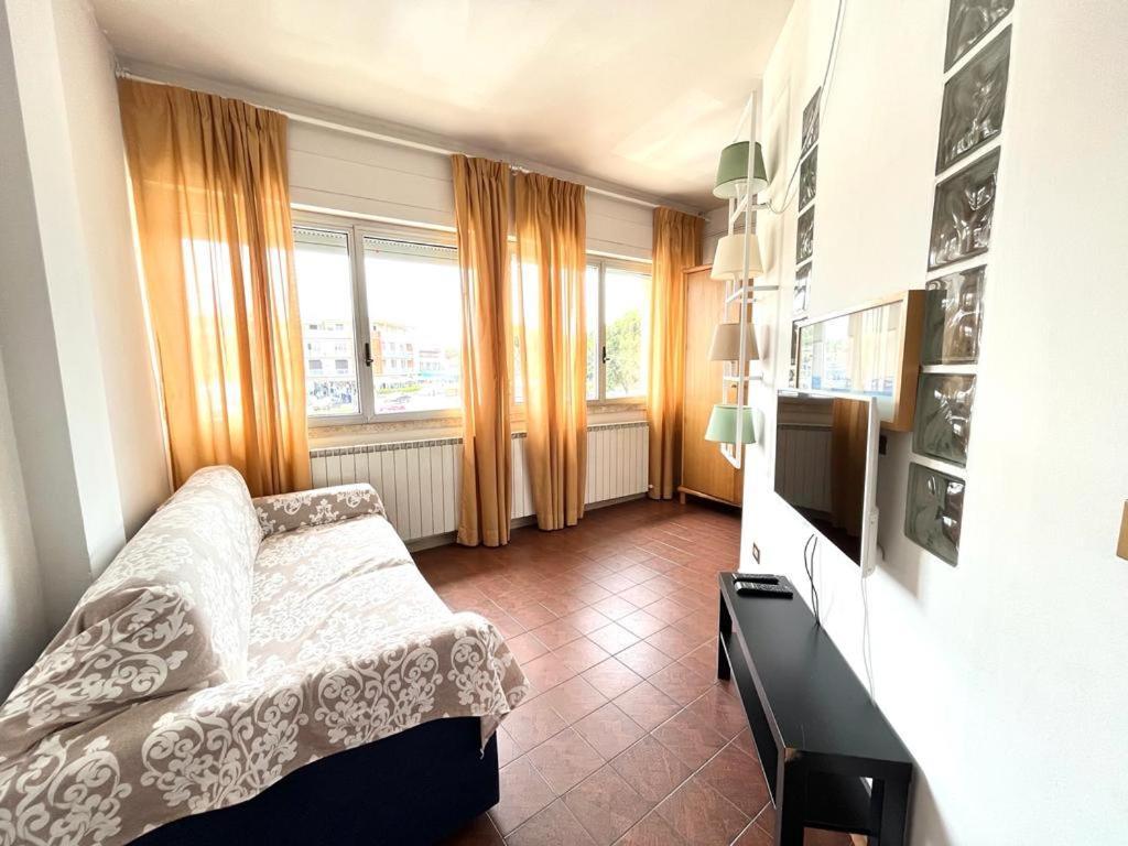 Imperiale Apartment Tirrenia Exterior foto